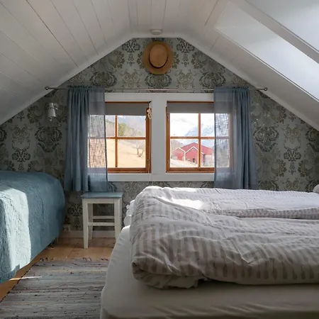 Klara House بيت للعطل Isfjorden